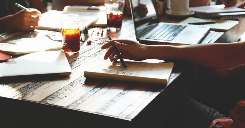 Comment structurer une offre commerciale pour scale-up qui convertit